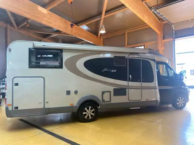 HYMER-ERIBA Future 430 T 